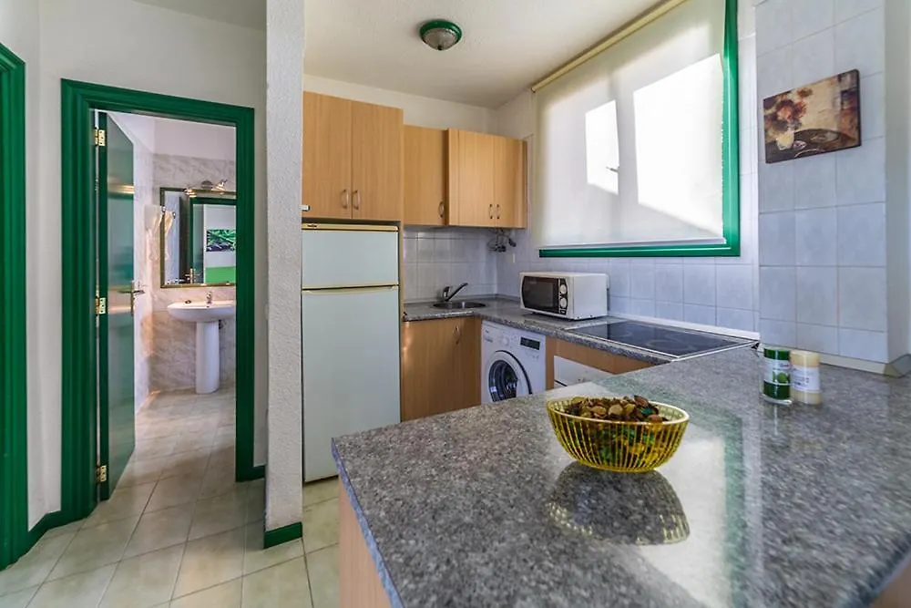 Libelula En Parque Don Jose Apartment Costa Del Silencio Spain